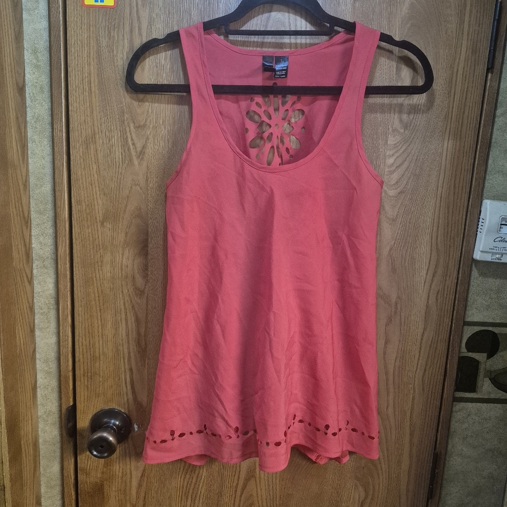 Fun And Flirt Coral Cutout Scoop Neck Tank.  Box 36